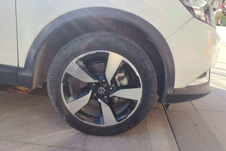 Used Nissan Qashqai 2017 2.0L CVT Luxury Edition China V Standard Right Front Wheel Hub