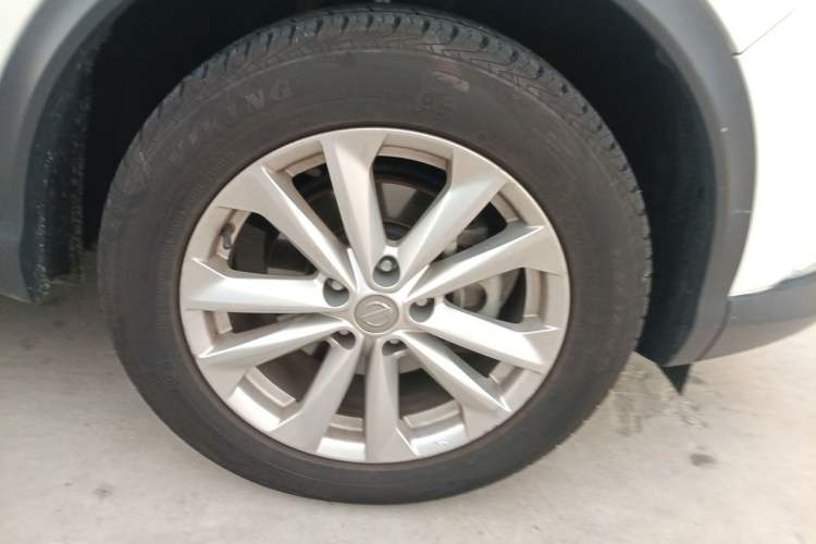 Used Nissan Qashqai 2017 2.0L CVT Elite Edition China V Standard Right Front Wheel Hub