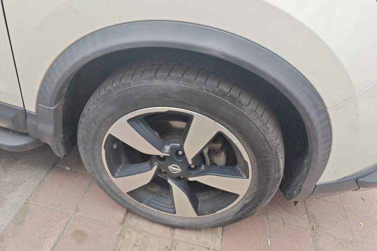 Used Nissan Qashqai 2017 2.0L CVT Smart Enjoyment Version China V Standard Right Front Wheel Hub