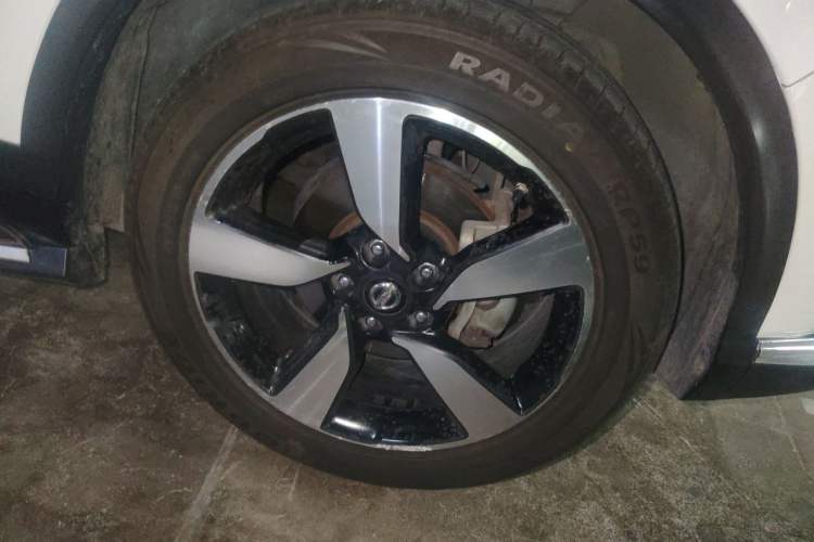 Used Nissan Qashqai 2017 2.0L CVT Luxury Edition China V Standard Right Front Wheel Hub