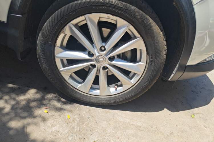 Used Nissan Qashqai 2017 2.0L CVT Elite Edition China V Standard Right Front Wheel Hub