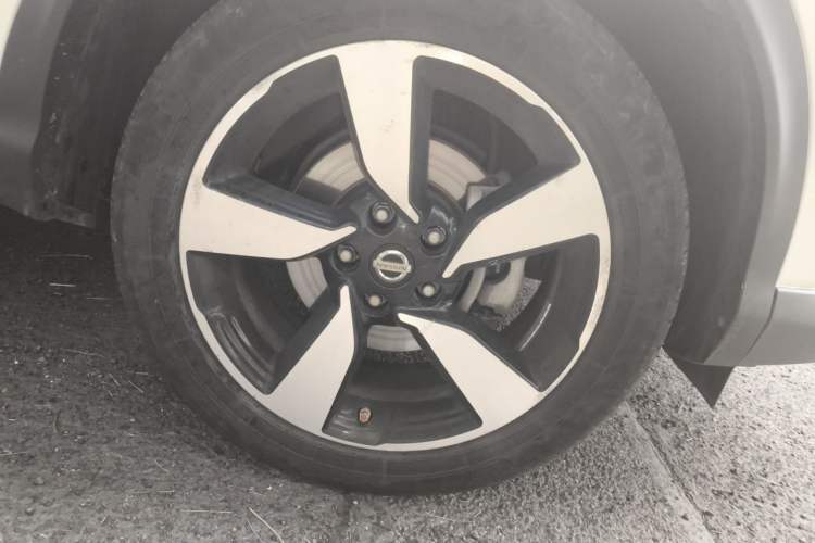 Used Nissan Qashqai 2017 2.0L CVT Smart Enjoyment Version China V Standard Right Front Wheel Hub