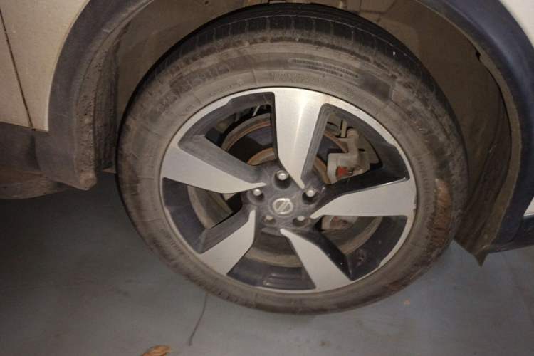 Used Nissan Qashqai 2017 2.0L CVT Smart Enjoyment Version China VI Standard Right Front Wheel Hub