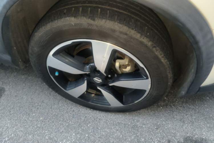 Used Nissan Qashqai 2017 2.0L CVT Luxury Edition China V Standard Right Front Wheel Hub