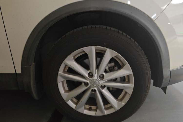 Used Nissan Qashqai 2017 2.0L CVT Elite Edition China V Standard Right Front Wheel Hub