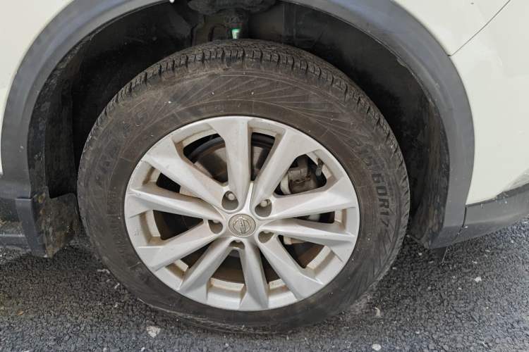 Used Nissan Qashqai 2017 2.0L CVT Elite Edition China V Standard Right Front Wheel Hub