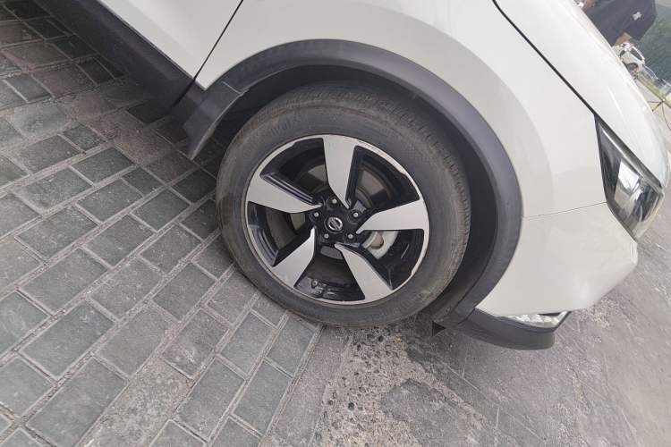 Used Nissan Qashqai 2017 2.0L CVT Luxury Edition China V Standard Right Front Wheel Hub
