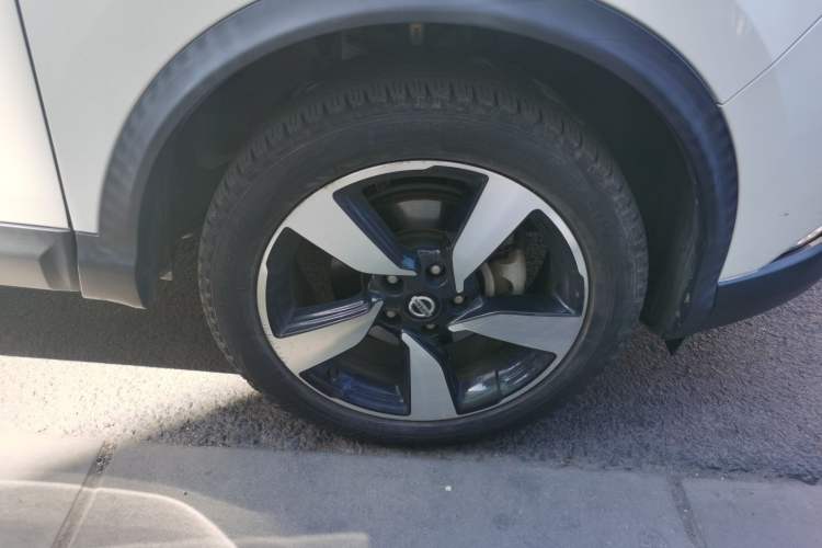 Used Nissan Qashqai 2017 2.0L CVT Luxury Edition China V Standard Right Front Wheel Hub