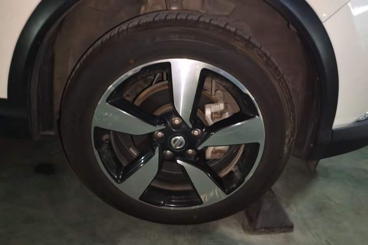 Used Nissan Qashqai 2017 2.0L CVT Luxury Edition China VI Standard Right Front Wheel Hub