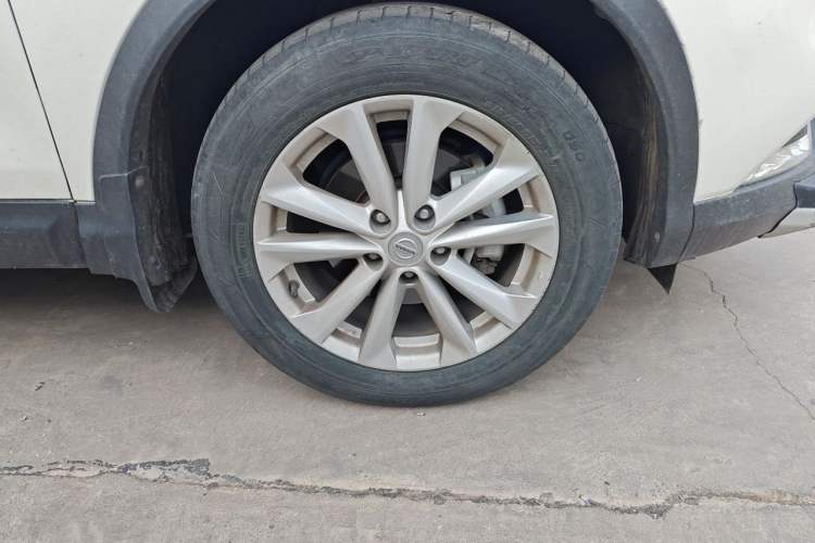 Used Nissan Qashqai 2017 2.0L CVT Elite Edition China V Standard Right Front Wheel Hub