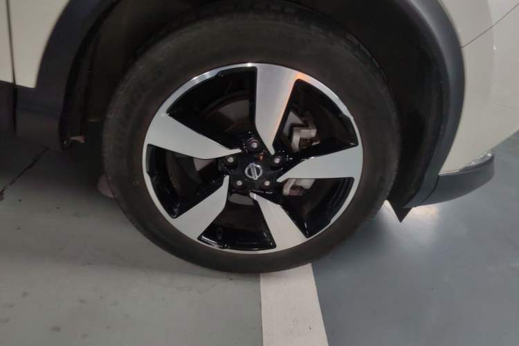Used Nissan Qashqai 2017 2.0L CVT Smart Enjoyment Version China V Standard Right Front Wheel Hub