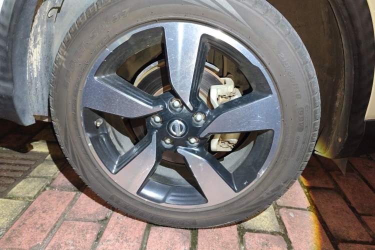 Used Nissan Qashqai 2017 2.0L CVT Luxury Edition China V Standard Right Front Wheel Hub