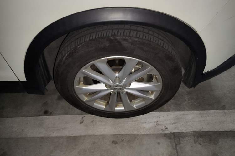 Used Nissan Qashqai 2017 2.0L CVT Elite Edition China V Standard Right Front Wheel Hub