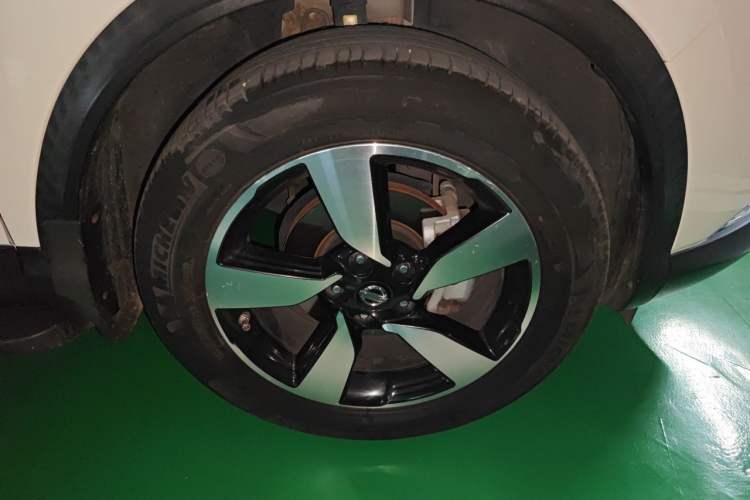 Used Nissan Qashqai 2017 2.0L CVT Luxury Edition China V Standard Right Front Wheel Hub