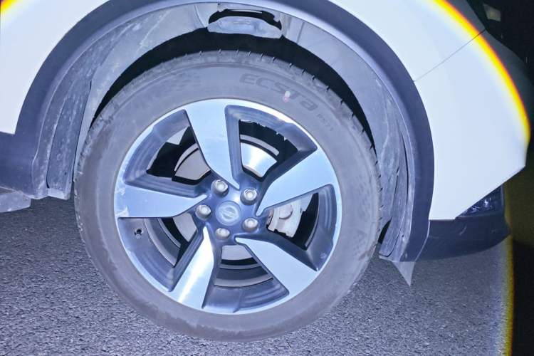 Used Nissan Qashqai 2017 2.0L CVT Smart Enjoyment Version China VI Standard Right Front Wheel Hub