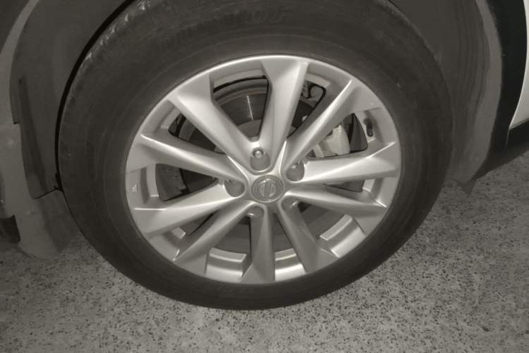 Used Nissan Qashqai 2017 2.0L CVT Elite Edition China V Standard Right Front Wheel Hub
