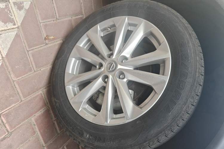 Used Nissan Qashqai 2017 2.0L CVT Elite Edition China V Standard Right Front Wheel Hub