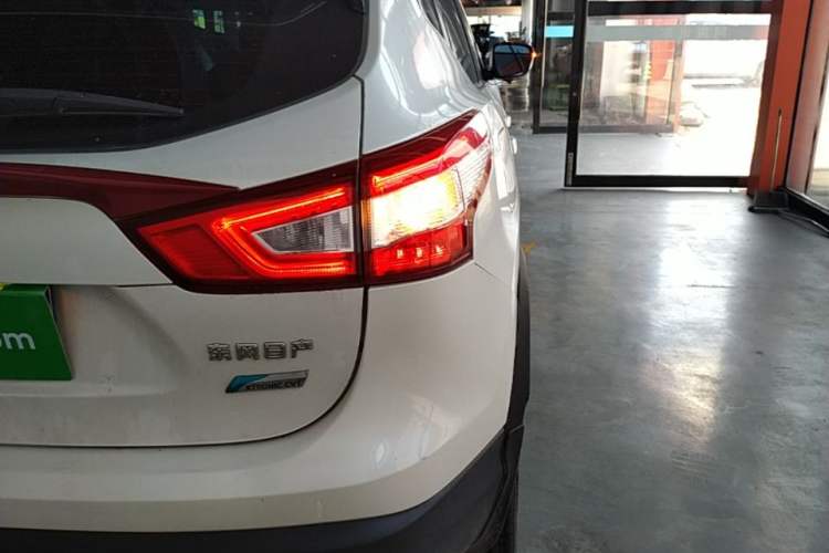 Used Nissan Qashqai 2017 2.0L CVT Smart Enjoyment Version China V Standard Right Rear Taillight