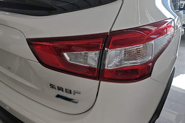 Used Nissan Qashqai 2017 2.0L CVT Elite Edition China VI Standard Right Rear Taillight