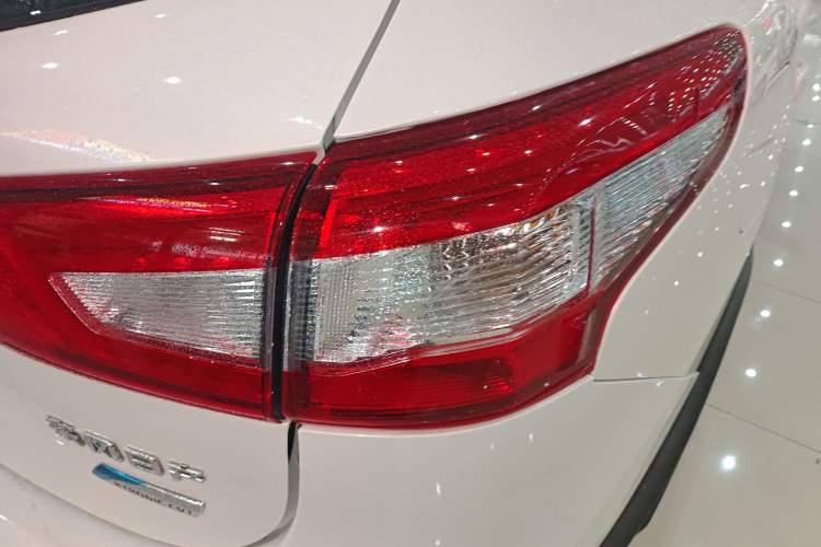 Used Nissan Qashqai 2017 2.0L CVT Elite Edition China V Standard Right Rear Taillight