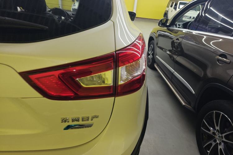 Used Nissan Qashqai 2017 2.0L CVT Luxury Edition China V Standard Right Rear Taillight