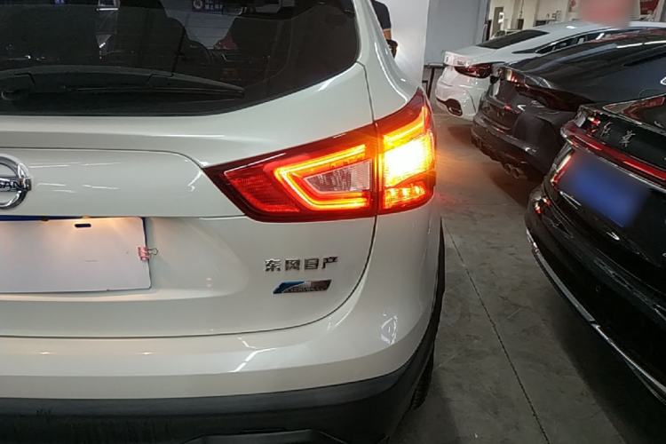 Used Nissan Qashqai 2017 2.0L CVT Smart Enjoyment Version China V Standard Right Rear Taillight