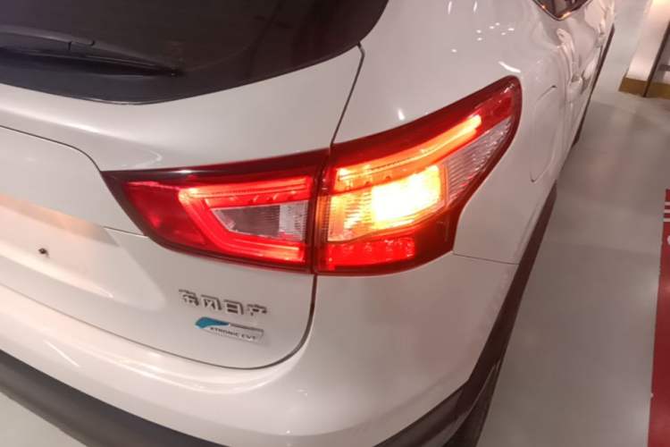 Used Nissan Qashqai 2017 2.0L CVT Smart Enjoyment Version China V Standard Right Rear Taillight