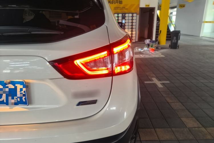 Used Nissan Qashqai 2017 2.0L CVT Smart Enjoyment Version China V Standard Right Rear Taillight