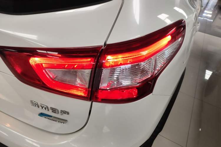 Used Nissan Qashqai 2017 2.0L CVT Luxury Edition China V Standard Right Rear Taillight