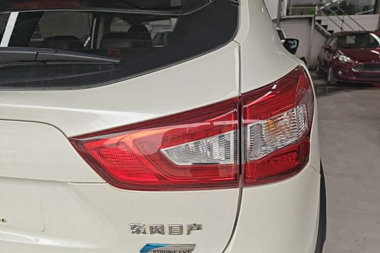 Used Nissan Qashqai 2017 2.0L CVT Luxury Edition China VI Standard Right Rear Taillight