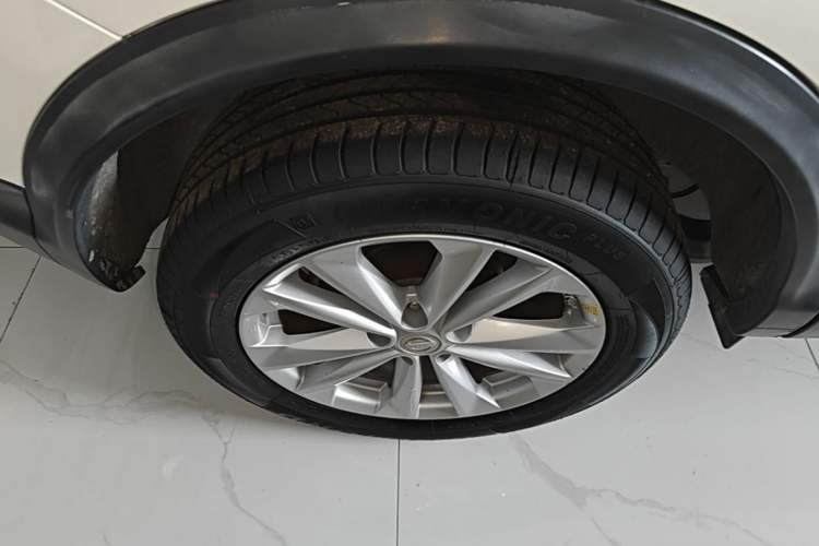Used Nissan Qashqai 2017 2.0L CVT Elite Edition China VI Standard Right Rear Wheel Hub