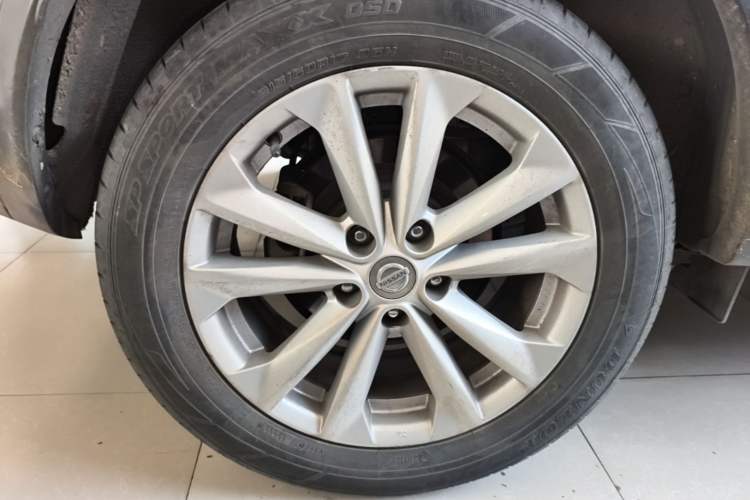 Used Nissan Qashqai 2017 2.0L CVT Elite Edition China V Standard Right Rear Wheel Hub