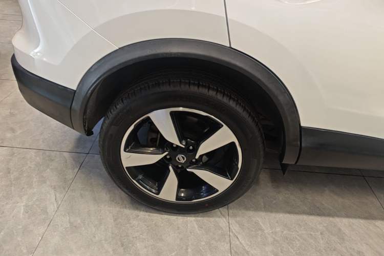 Used Nissan Qashqai 2017 2.0L CVT Smart Enjoyment Version China V Standard Right Rear Wheel Hub