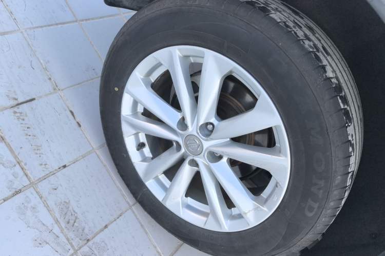 Used Nissan Qashqai 2017 2.0L CVT Elite Edition China VI Standard Right Rear Wheel Hub