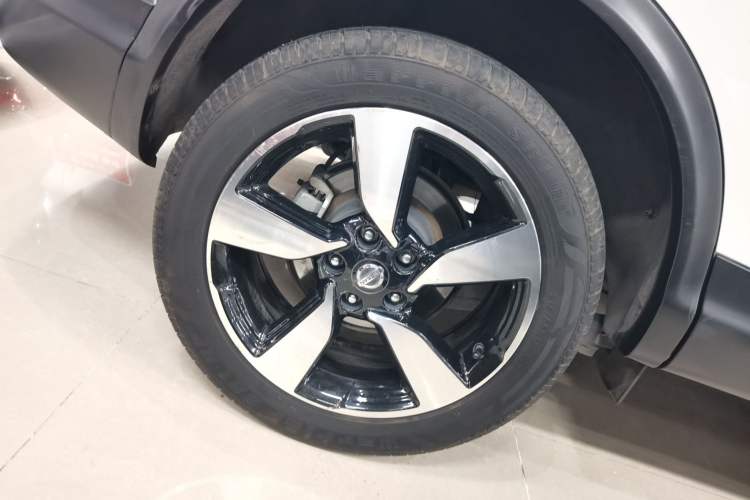 Used Nissan Qashqai 2017 2.0L CVT Luxury Edition China V Standard Right Rear Wheel Hub