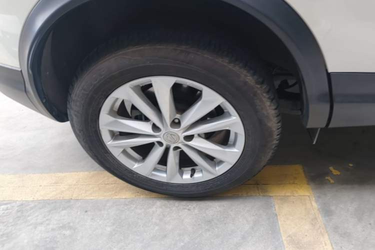 Used Nissan Qashqai 2017 2.0L CVT Elite Edition China V Standard Right Rear Wheel Hub