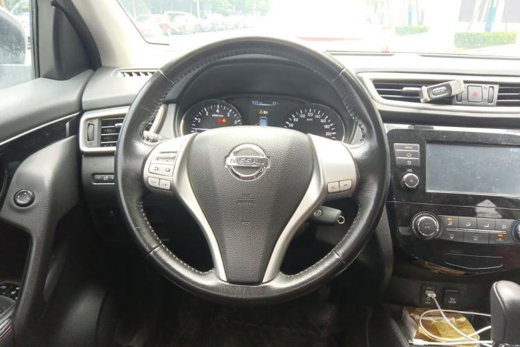Used Nissan Qashqai 2017 2.0L CVT Smart Enjoyment Version China V Standard Steering Wheel