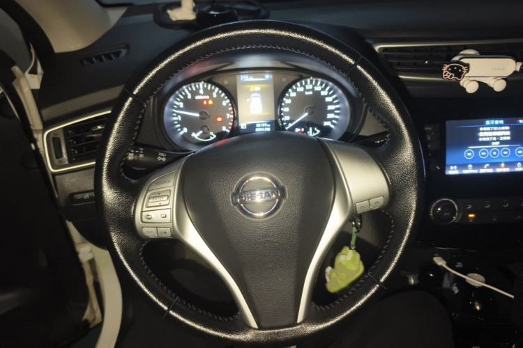 Used Nissan Qashqai 2017 2.0L CVT Smart Enjoyment Version China V Standard Steering Wheel
