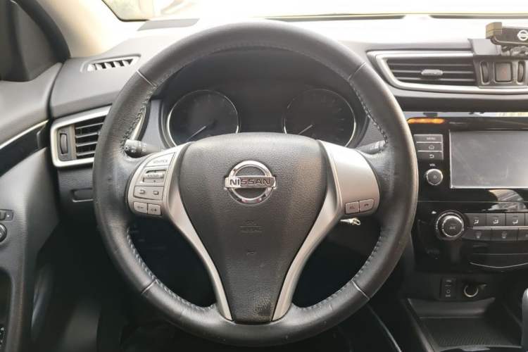 Used Nissan Qashqai 2017 2.0L CVT Smart Enjoyment Version China VI Standard Steering Wheel