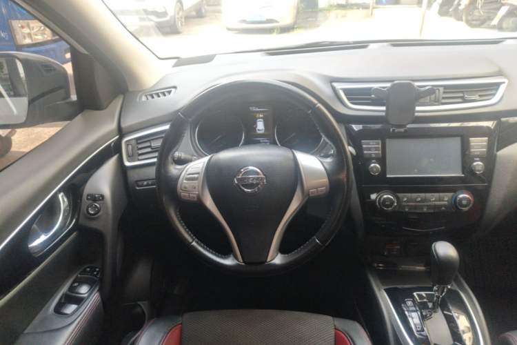 Used Nissan Qashqai 2017 2.0L CVT Smart Enjoyment Version China V Standard Steering Wheel
