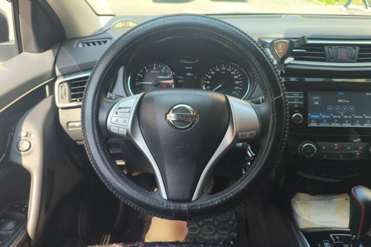 Used Nissan Qashqai 2017 2.0L CVT Smart Enjoyment Version China VI Standard Steering Wheel