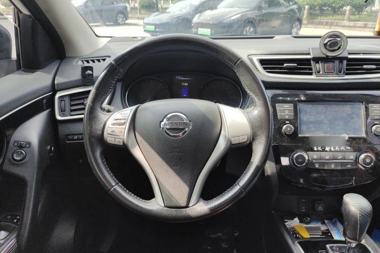 Used Nissan Qashqai 2017 2.0L CVT Smart Enjoyment Version China VI Standard Steering Wheel