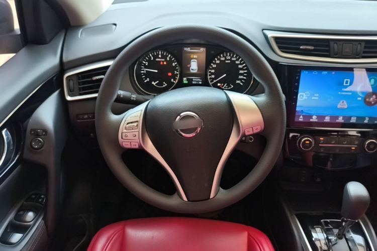 Used Nissan Qashqai 2017 2.0L CVT Elite Edition China V Standard Steering Wheel