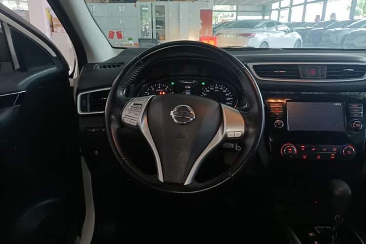 Used Nissan Qashqai 2017 2.0L CVT Smart Enjoyment Version China V Standard Steering Wheel
