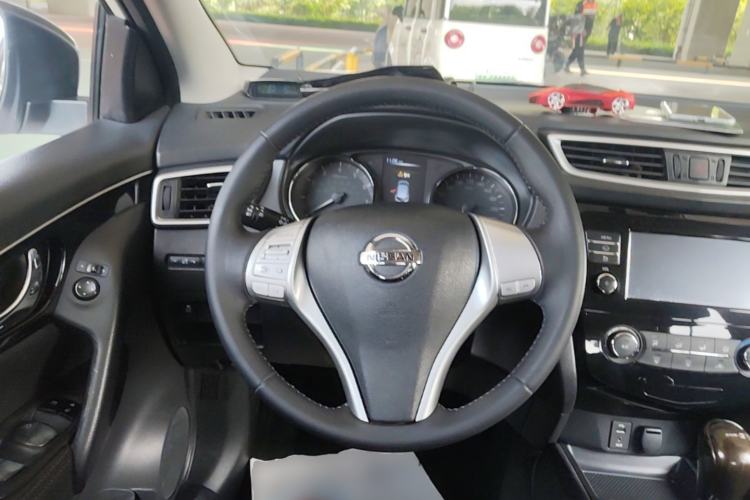 Used Nissan Qashqai 2017 2.0L CVT Smart Enjoyment Version China V Standard Steering Wheel