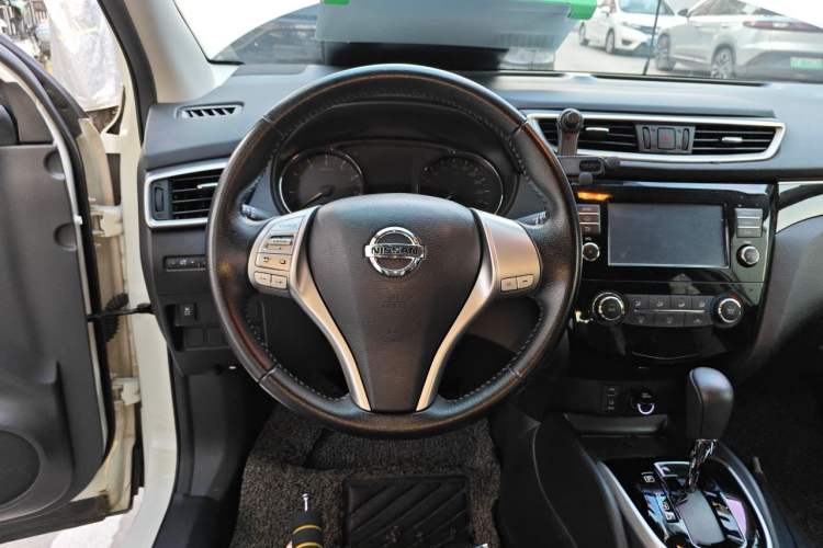 Used Nissan Qashqai 2017 2.0L CVT Smart Enjoyment Version China V Standard Steering Wheel