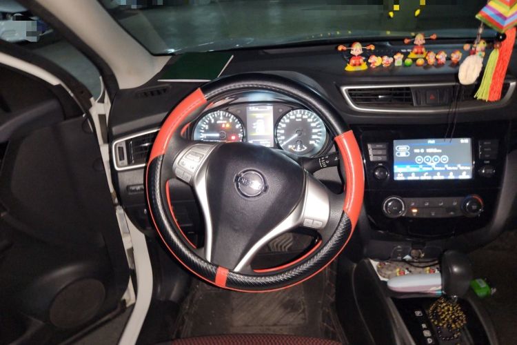 Used Nissan Qashqai 2017 2.0L CVT Elite Edition China V Standard Steering Wheel