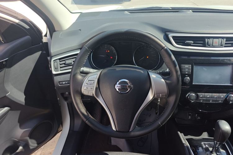 Used Nissan Qashqai 2017 2.0L CVT Smart Enjoyment Version China VI Standard Steering Wheel