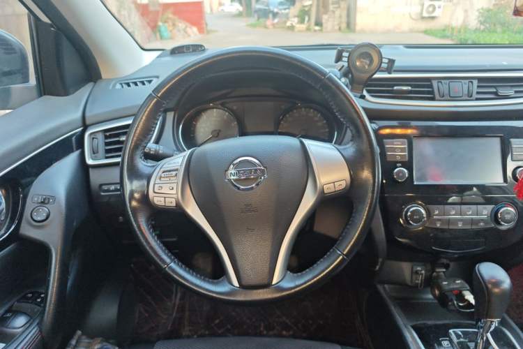 Used Nissan Qashqai 2017 2.0L CVT Smart Enjoyment Version China VI Standard Steering Wheel