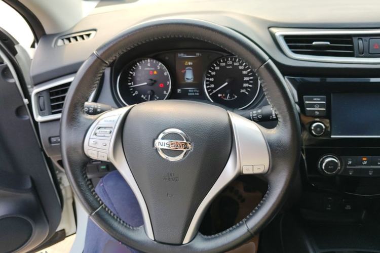 Used Nissan Qashqai 2017 2.0L CVT Smart Enjoyment Version China VI Standard Steering Wheel